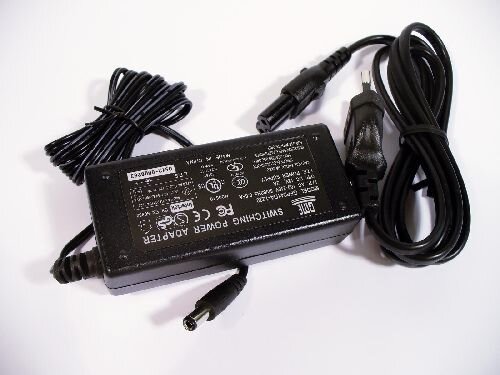 Netzteil 12V/2000mA