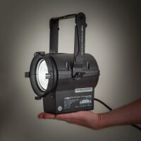 Showtec Performer Fresnel Mini, 30W, 3100K, batteriebetrieben