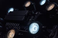 Showtec Titan Strobe FLEX FX, Set aus 8x 100 W LED-Stroboskopen + Steuerung